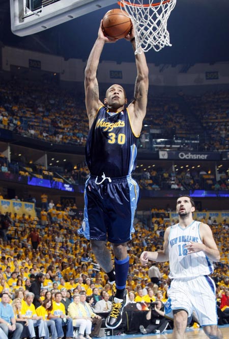 中显得尤为 中显得尤为